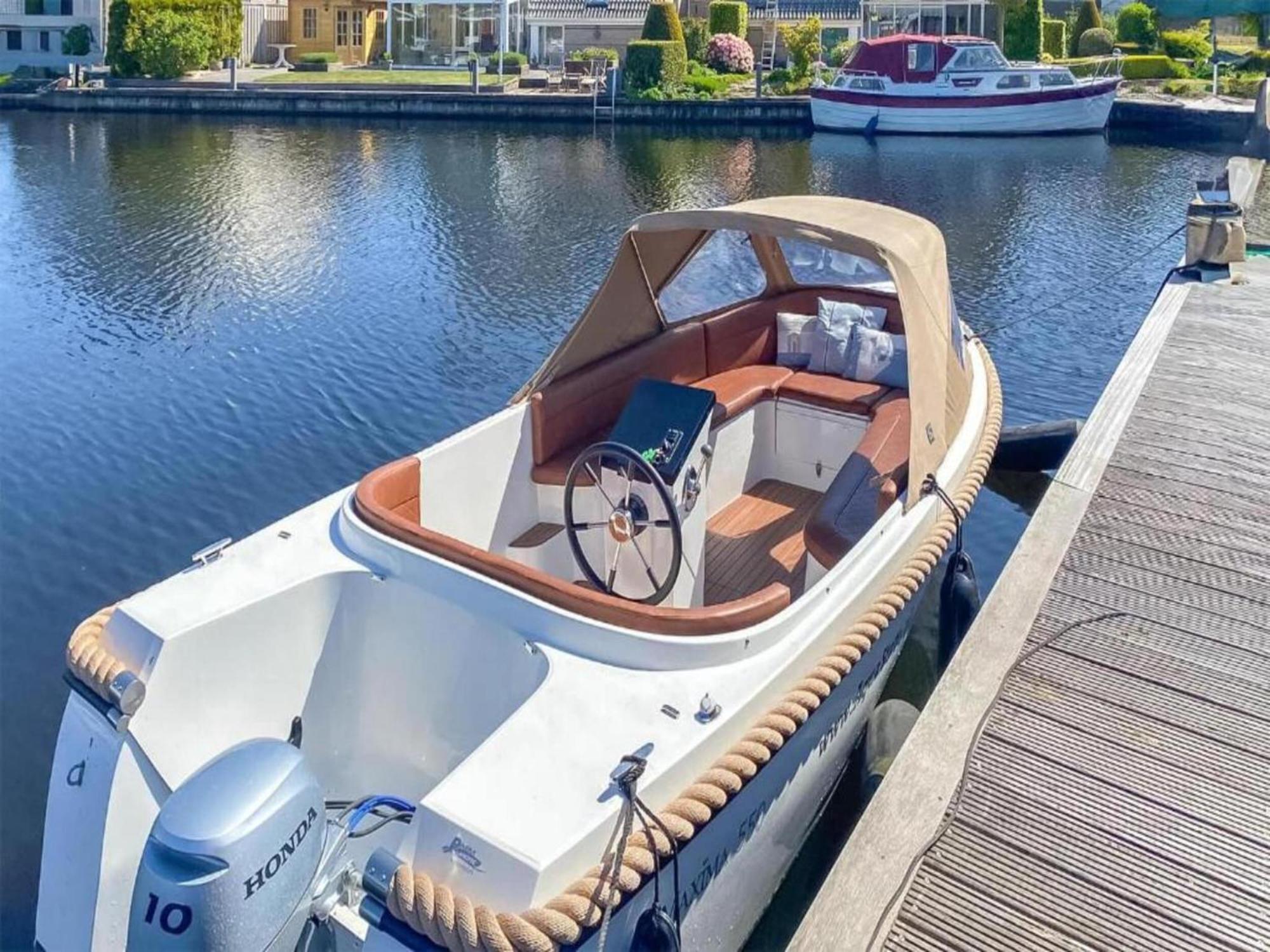 Luxury Docklodge On The Water Delfstrahuizen Экстерьер фото